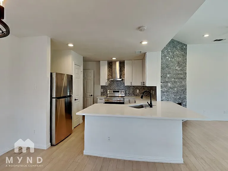 1503 Pearson Ave — Photo 8