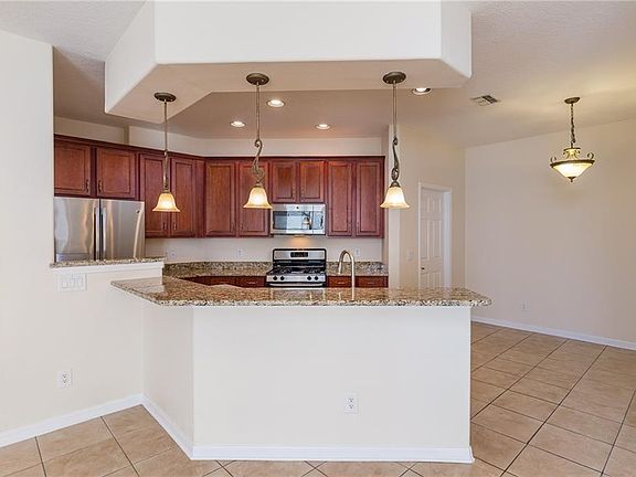 4th image of 11114 Roseate Dr
