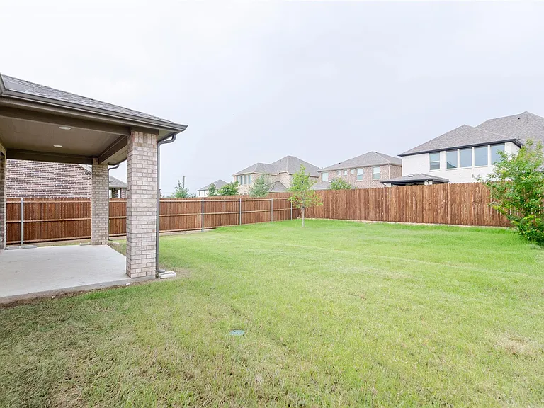 2340 Willow Garden Dr — Photo 19