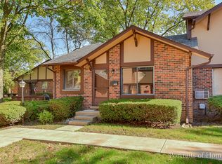 1S159 Eliot Ln, Villa Park, IL 60181