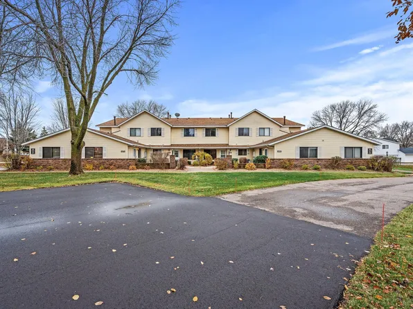 4273 Centerville Rd, Vadnais Heights, MN 55127