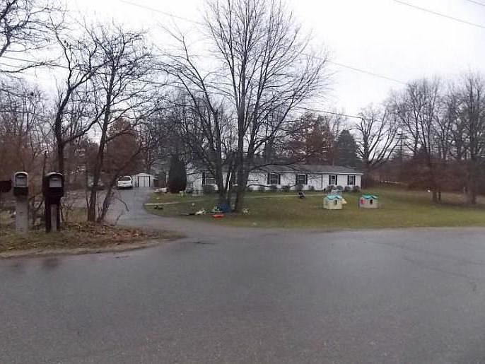 1st image of 33022 Fredrick St