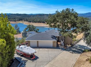 2607 Shoreline Rd, Bradley, CA 93426