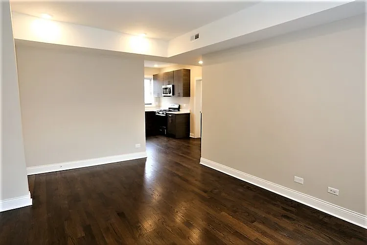 2228 N Sawyer Ave #2E — Photo 4