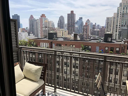 Sold by Realty Connect USA | media 6