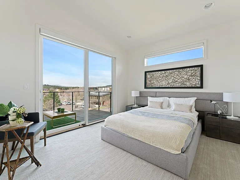211 SW Log Ct — Photo 36