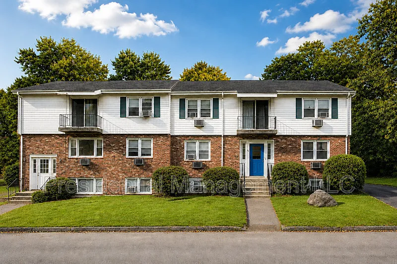 34 Royal Oak Dr #FE