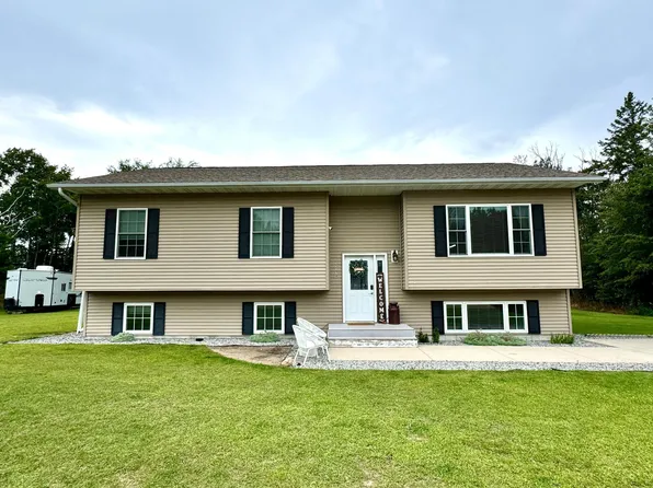 55220 State Highway 11, Warroad, MN 56763