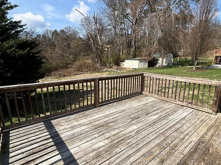 3421 Happy Acres Rd — Photo 30