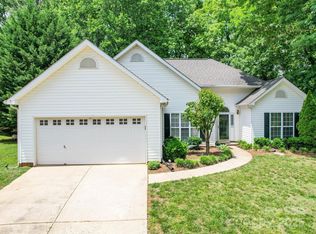 8623 Cedar Hollow Ln, Huntersville, NC 28078