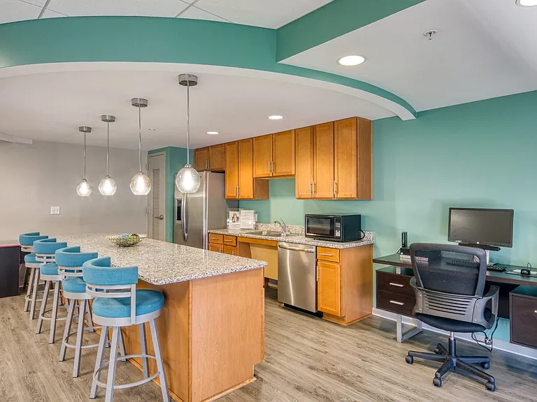 Liberty Apartments — Photo 5
