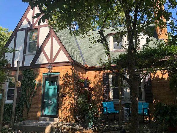 812 Saint James Ave, Park Hills, KY 41011