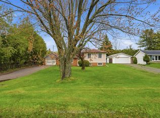 584 Whites Rd, Quinte West, ON K8V 5P8