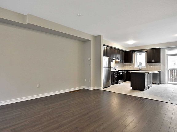 3rd image of 11 Snowberry Ln #1