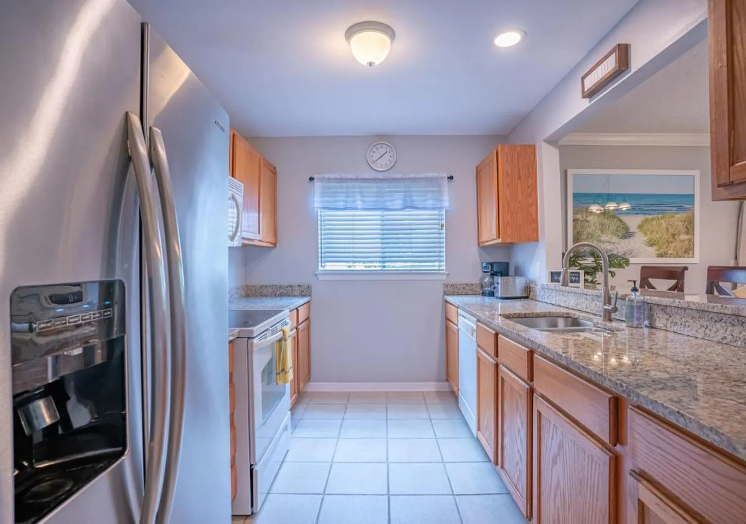 Lovely 3 bedroom first floor condo on golf course — Photo 3
