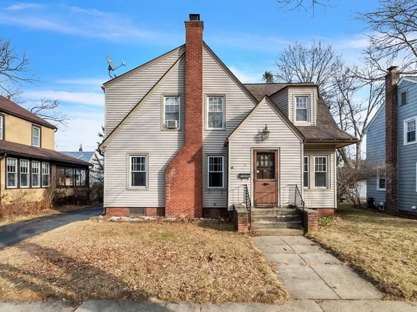 111 Manchester Ter, Springfield, MA 01108