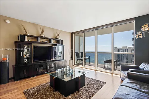 1830 S Ocean Dr #2105 Photo 1