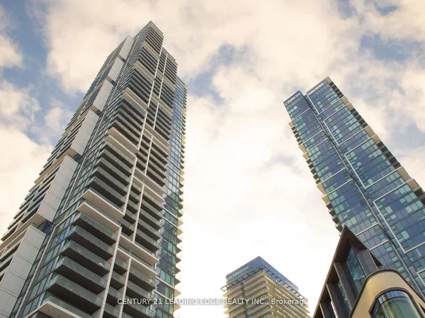 7890 Jane St #Penthouse 10, Vaughan, ON L4K 0K9