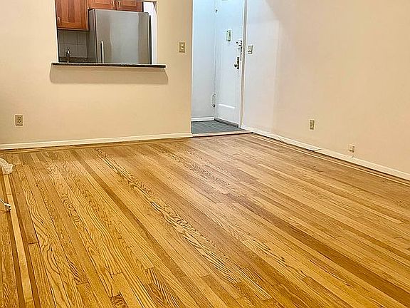 2nd image of 223 E 50th St APT 3-B