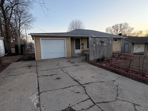 613 Jefferies St, Cherokee, IA 51012