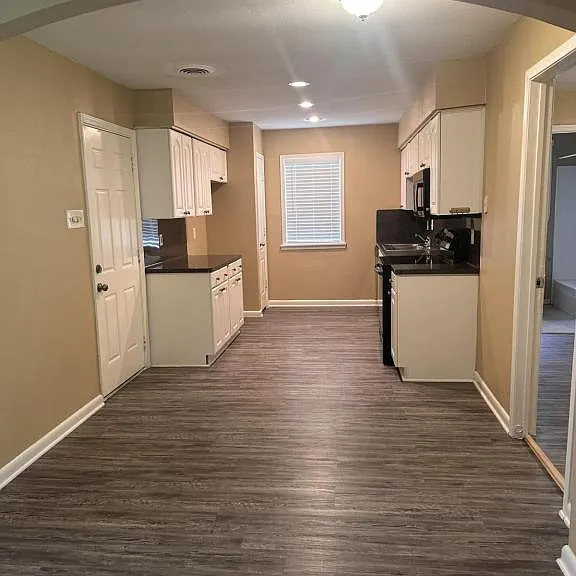 5830 Effingham Dr — Photo 17