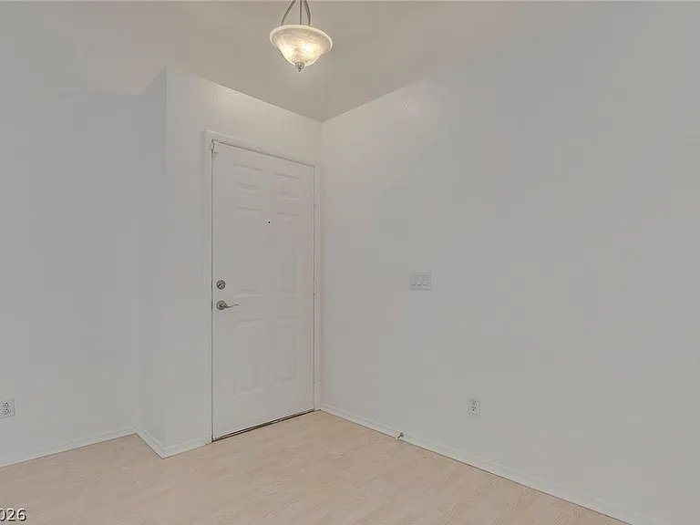 7225 Scenic Hills Dr — Photo 5