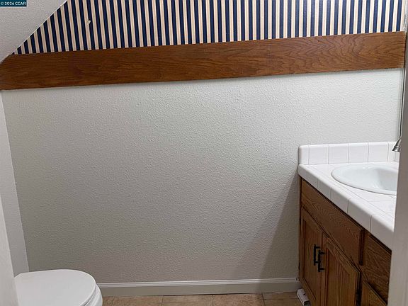 4th image of 1648 W North Bear Creek Dr