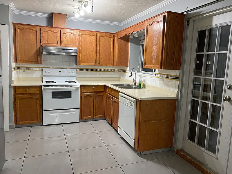 Surrey House for rent - 3 Bedrooms in Surrey