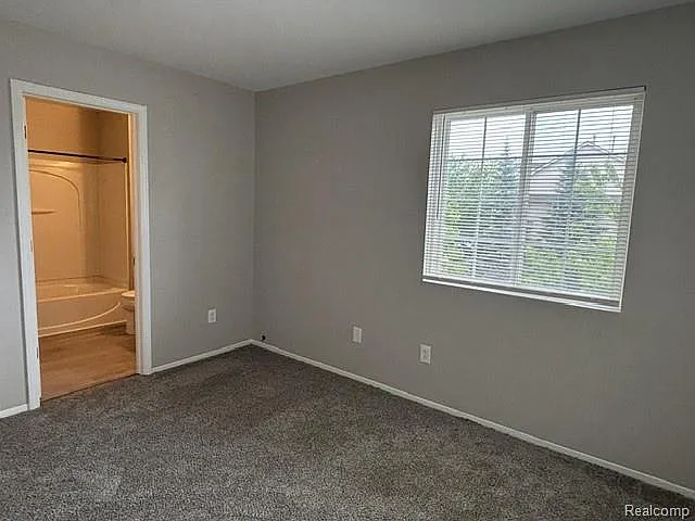 655 Lewa Downs Dr — Photo 12