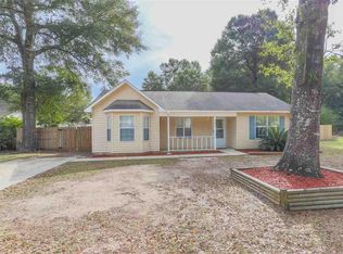 5441 Barcelona St, Milton, FL 32571