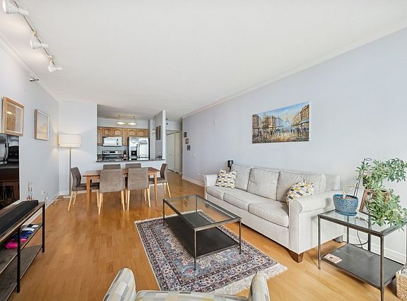 3rd image of 512 N McClurg Ct APT 4606
