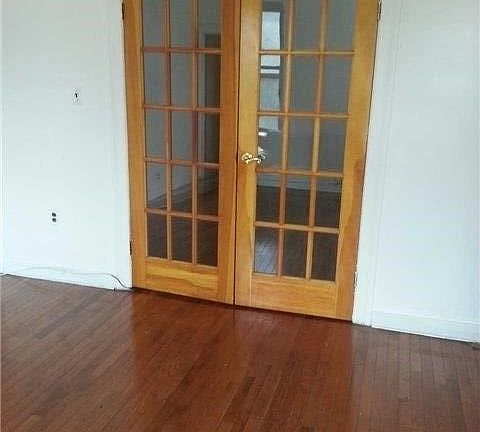 4th image of 1878 7th Ave APT 31
