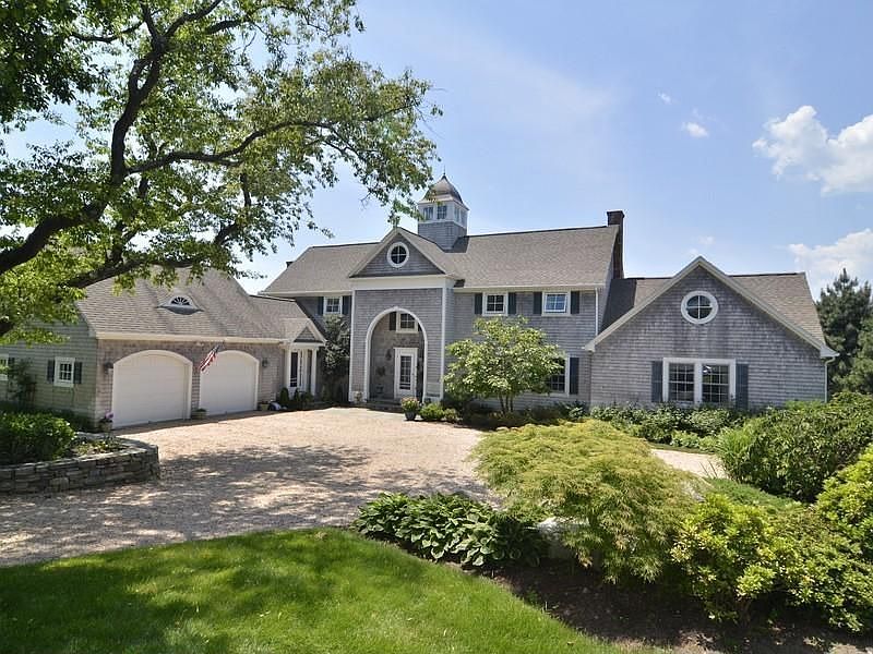 215 Old Black Point Rd, Niantic, CT 06357 Zillow