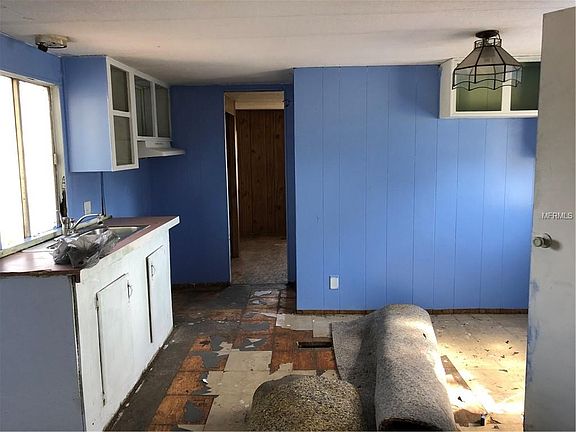 3rd image of 15227 Pinellas Ave