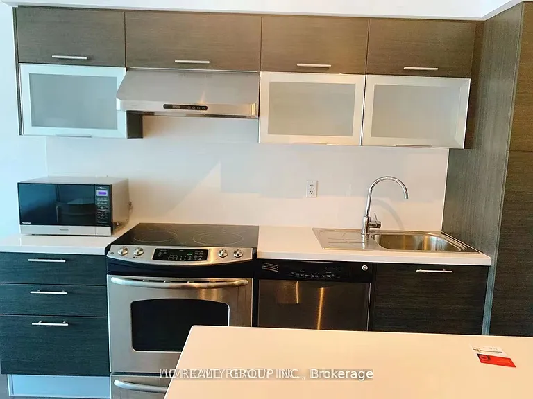 386 Yonge St #1221 — Photo 11