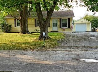 413 Pleasant Ln, Rochester, IL 62563