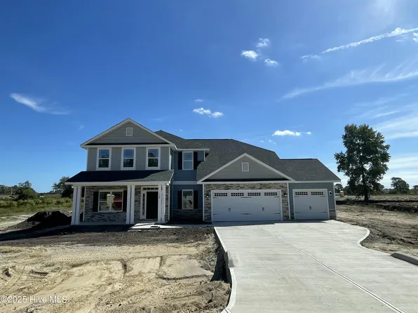 108 Manchester Court, La Grange, NC 28551