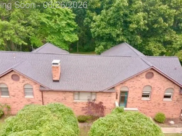 3150 N Otter Creek Rd, Monroe, MI 48161