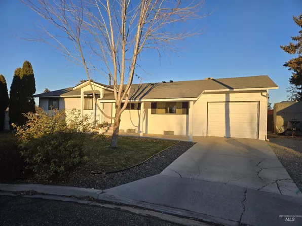 1065 SW 11th Ave, Ontario, OR 97914