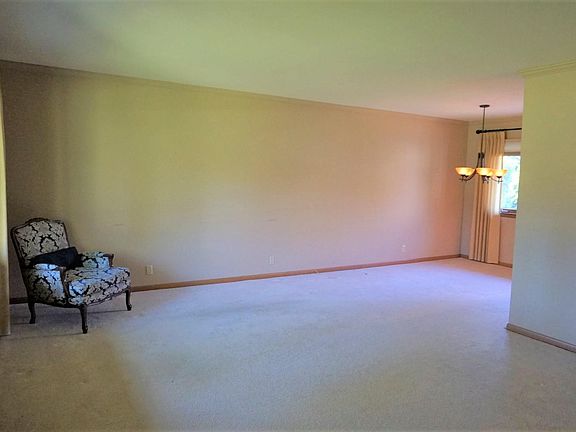 3rd image of 11305 W Upham Ave