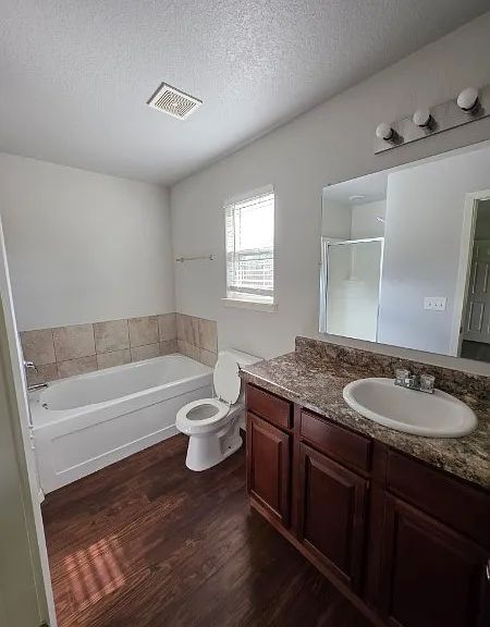 864 Evans Cir — Photo 10