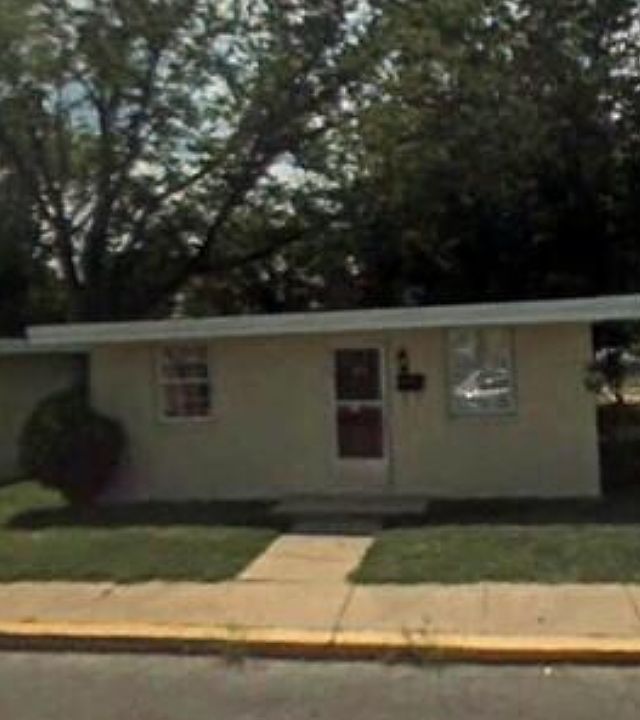 1st image of 701 Collins Ave