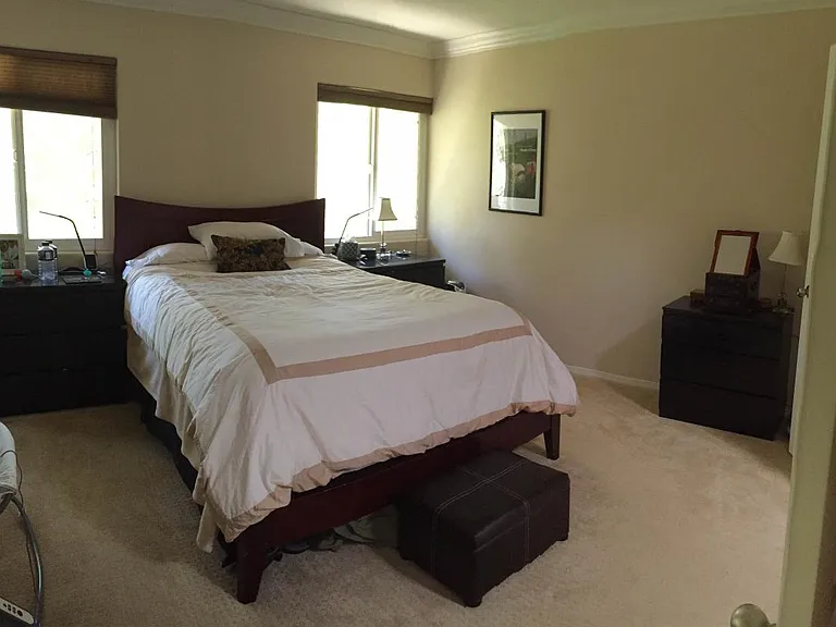 Master bedroom (with two very large mirrored closets)