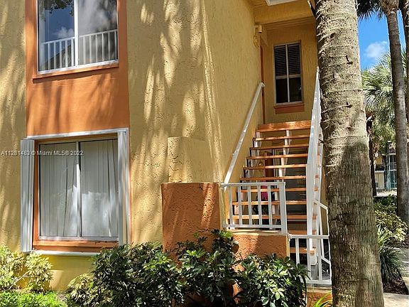 3rd image of 1188 Coral Club Dr #1188