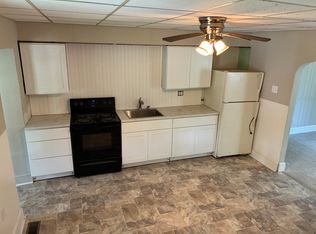 28 E Franklin St, Womelsdorf, PA