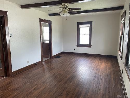 4th image of 3845 Merrimac Ave