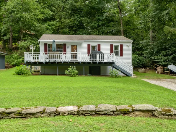 67 Deepwood Drive, Lebanon, CT 06249