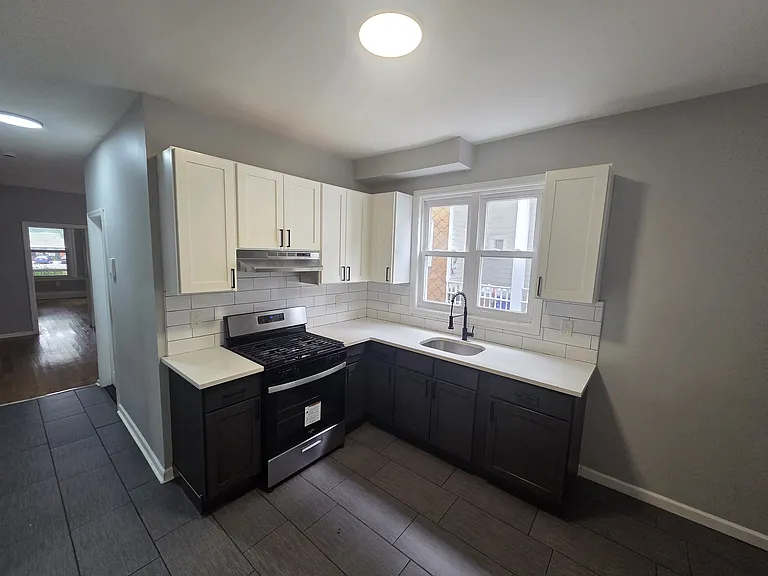 83 Sheppard Ave #1 — Photo 19