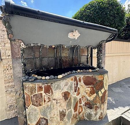 4th image of 940 Bobcat Ct SE