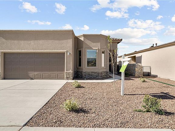 2nd image of 515 Emerald Dunes Pl